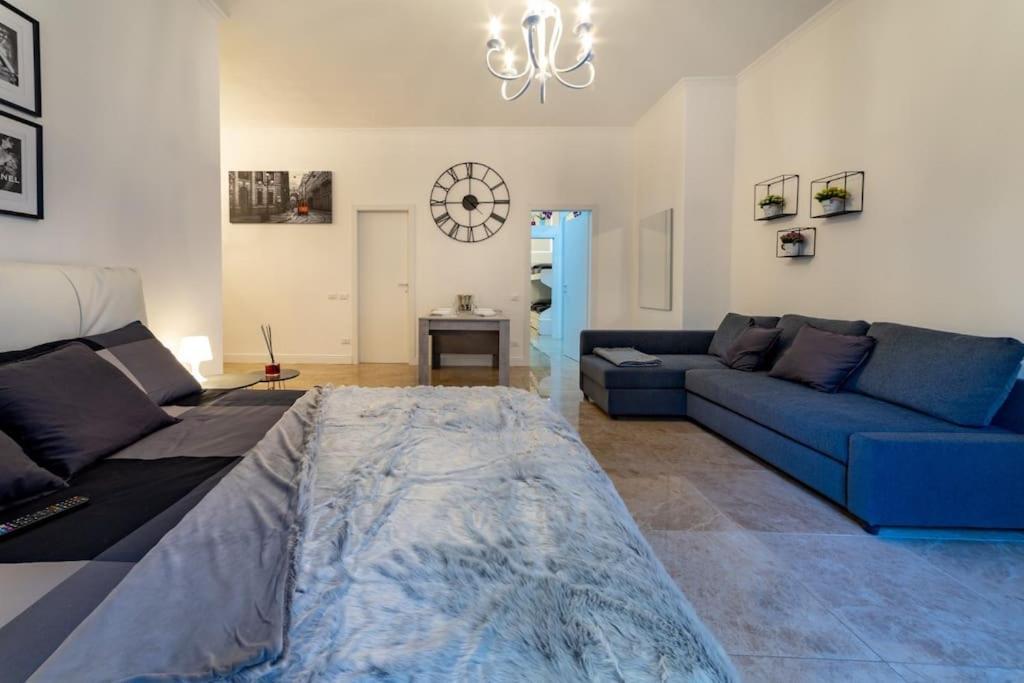 San Babila - Luxury Milanese Apartment ภายนอก รูปภาพ