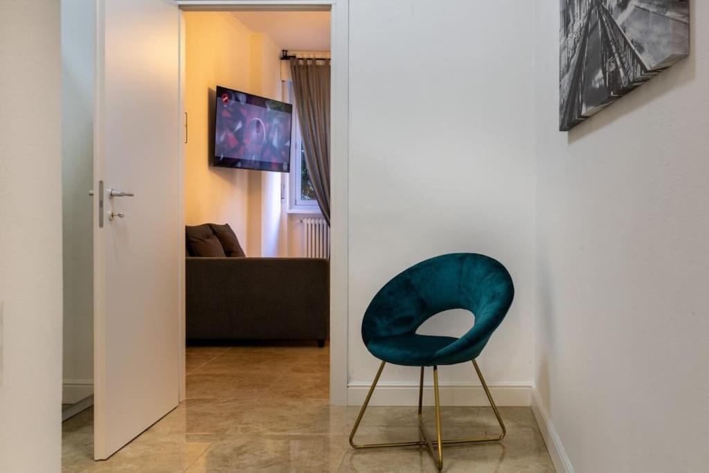 San Babila - Luxury Milanese Apartment ภายนอก รูปภาพ