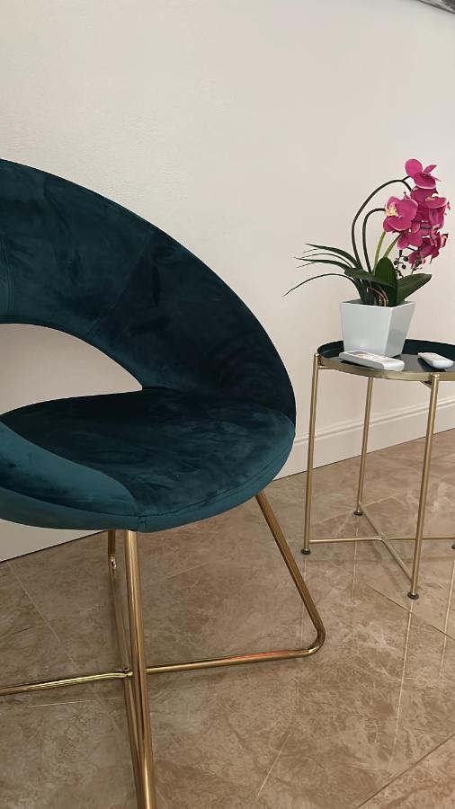 San Babila - Luxury Milanese Apartment ภายนอก รูปภาพ